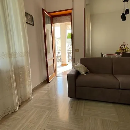 Con Terrazzo Apartment Fondi